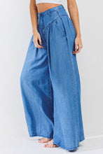 Load image into Gallery viewer, Darcy Wide-leg Chambray Pants
