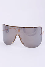 Load image into Gallery viewer, Cant See me Sunnies
