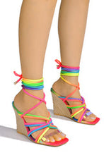 Load image into Gallery viewer, Itsa Espadrille
